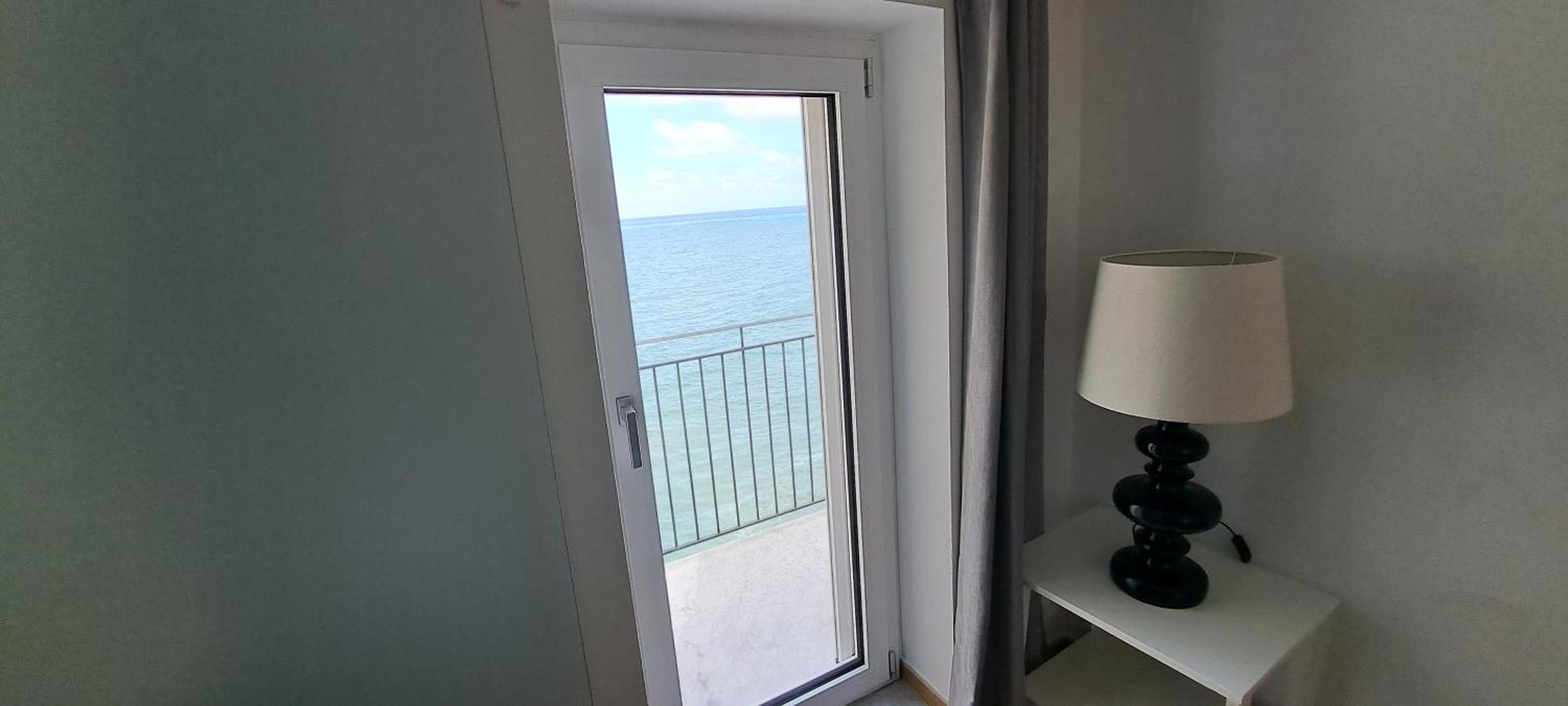 Franco'S Suite Cefalù Exteriör bild