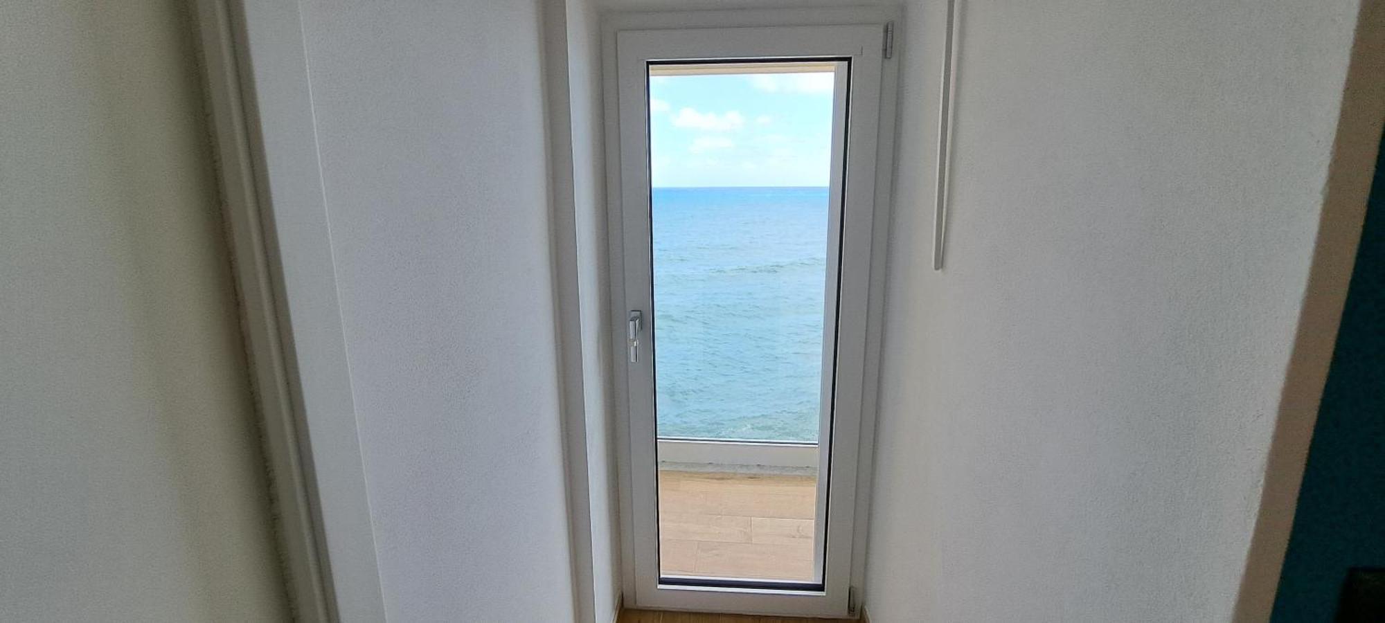 Franco'S Suite Cefalù Exteriör bild